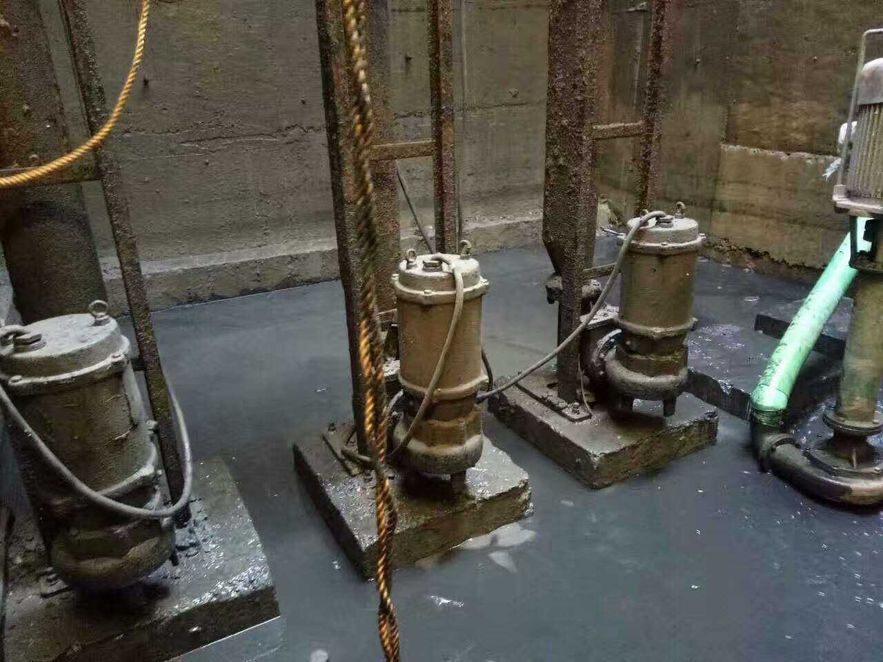 云安污水池清理